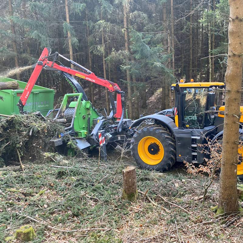 holz-fuer-pferde-einstreu800x800-min